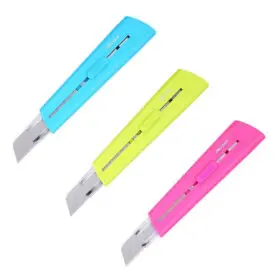 CUCHILLA CUTTER DELI      PLASTICA RIO 18mm.                